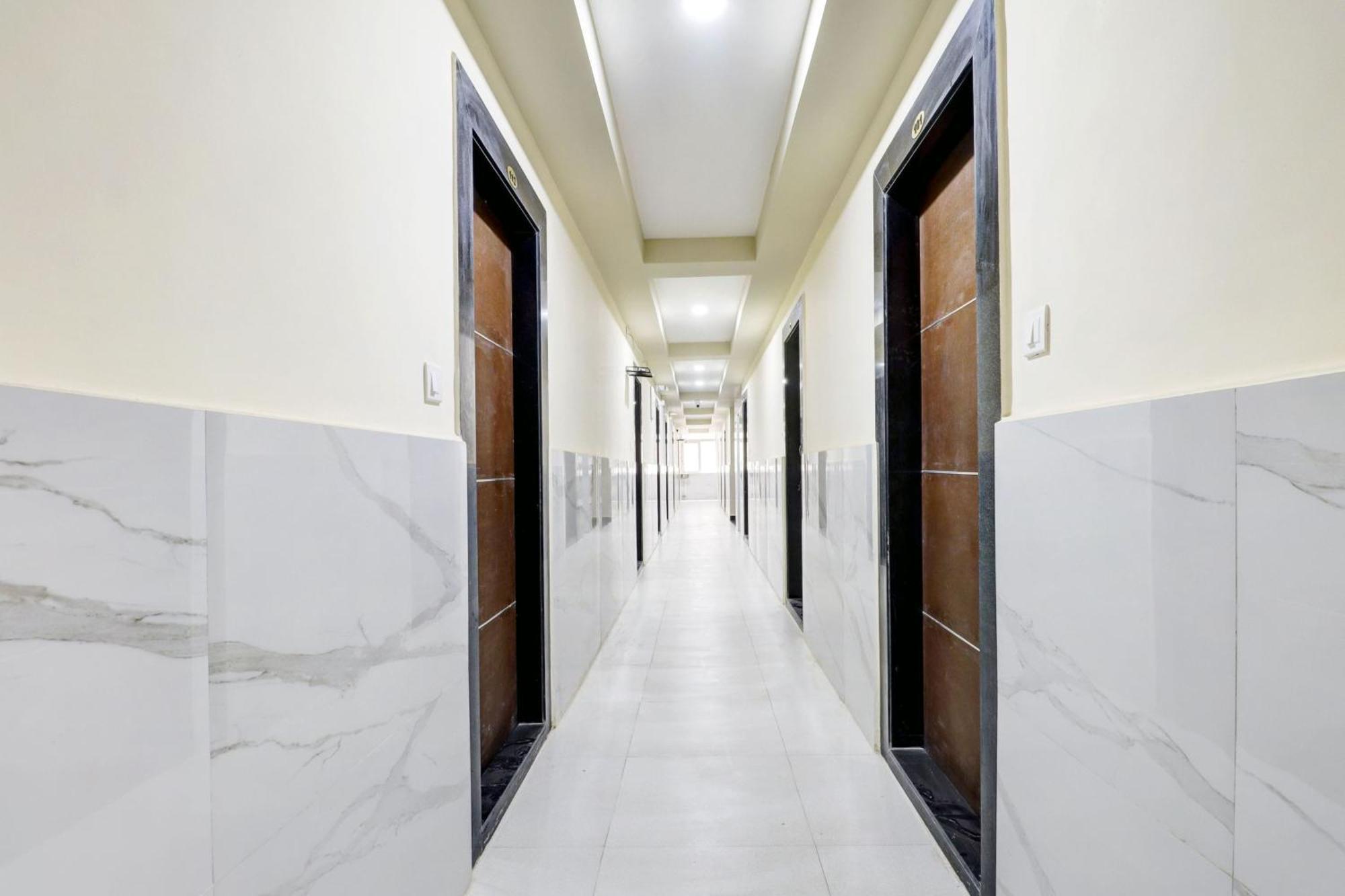 Super Hotel O Sri Harshitha Grand Near Zudio - Star Bazaar, Kundalhalli Gate Bangalore Luaran gambar