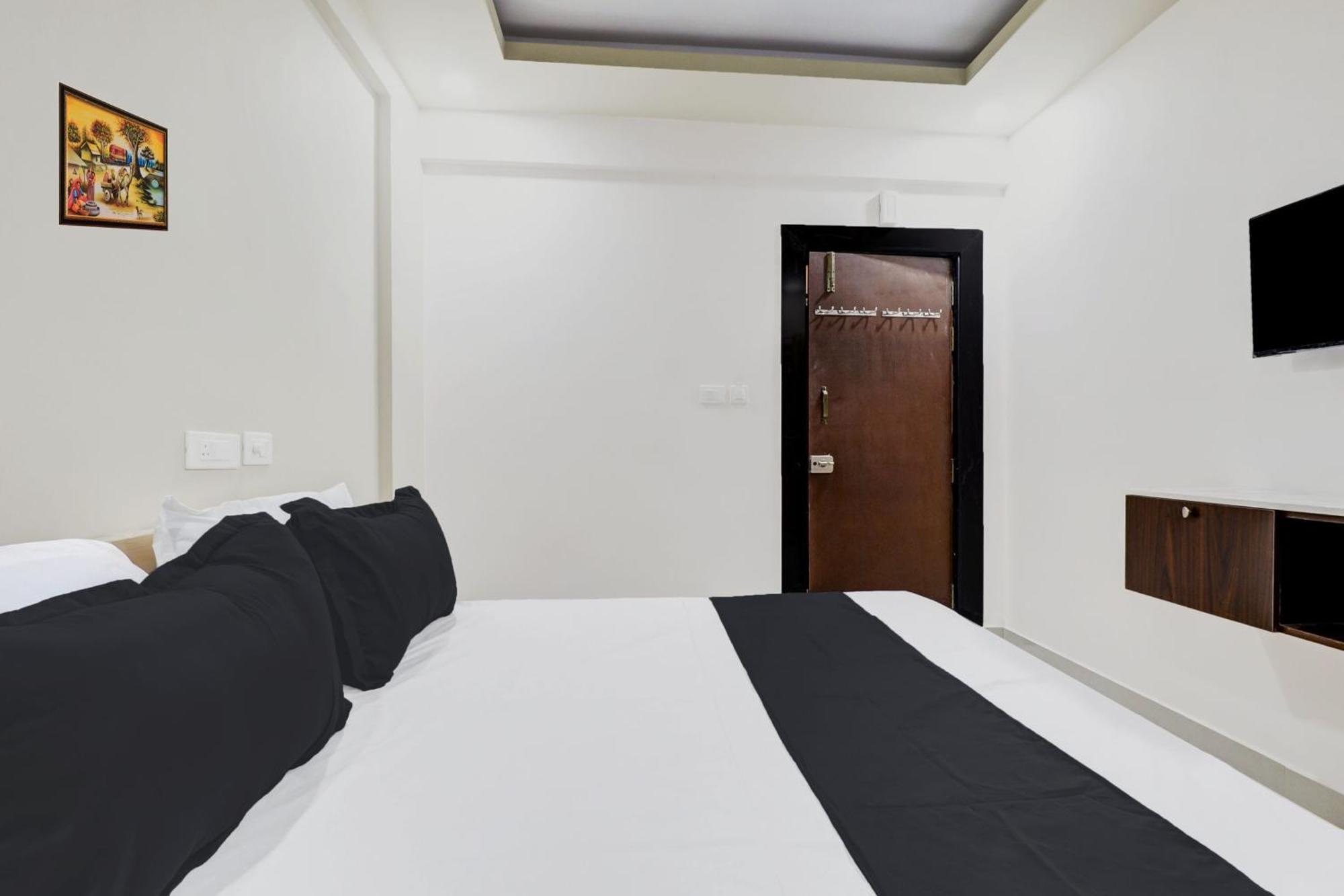 Super Hotel O Sri Harshitha Grand Near Zudio - Star Bazaar, Kundalhalli Gate Bangalore Luaran gambar