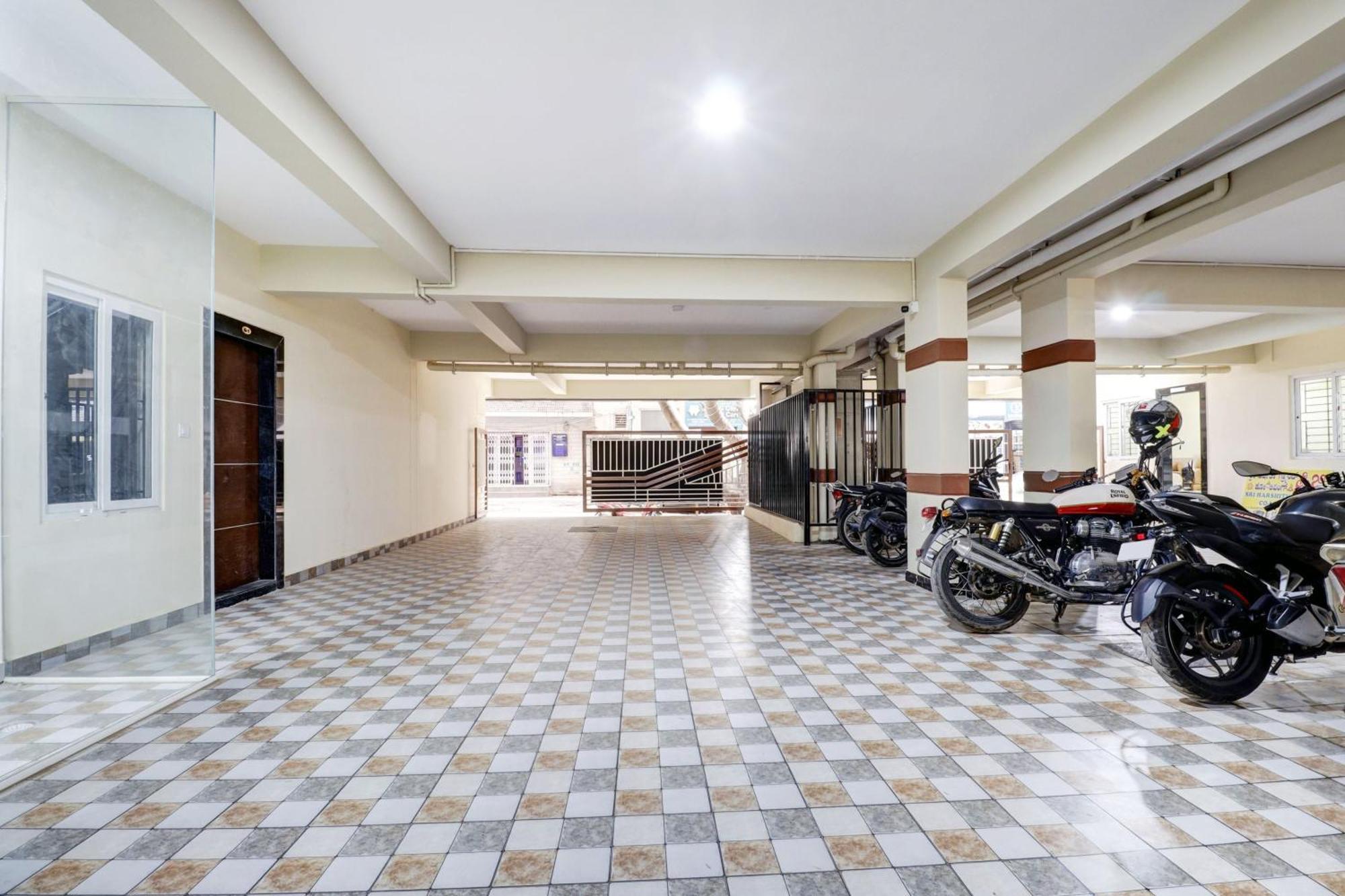 Super Hotel O Sri Harshitha Grand Near Zudio - Star Bazaar, Kundalhalli Gate Bangalore Luaran gambar